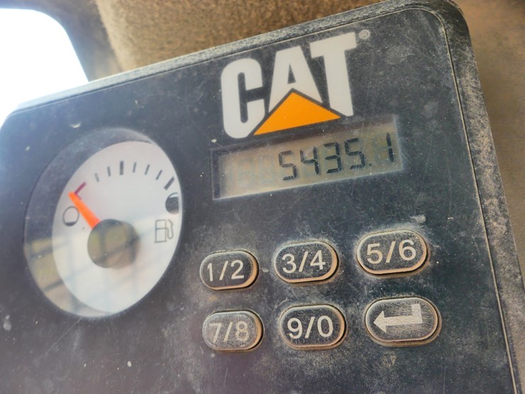 2017-caterpillar-259d-image-17