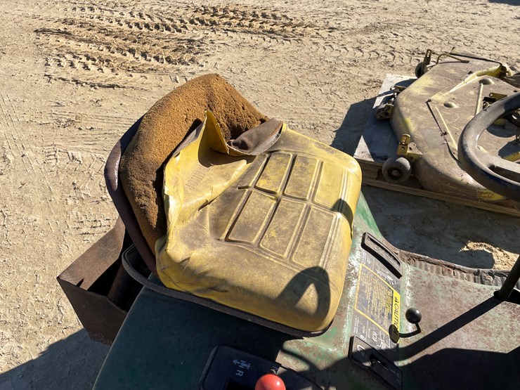 john-deere-185-image-17