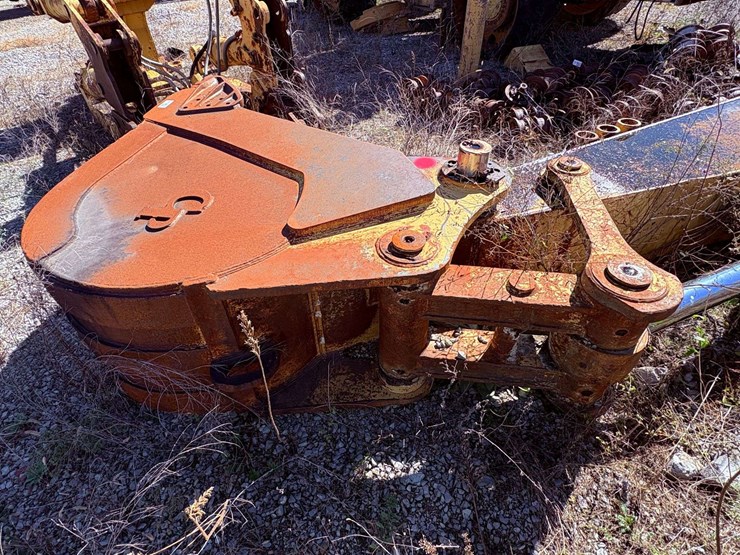 caterpillar-375-image-5