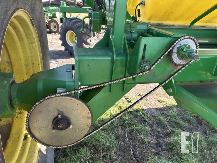 john-deere-1890-image-24