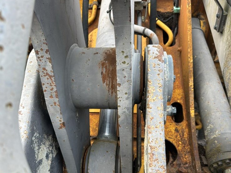 2005-volvo-l90e-image-19