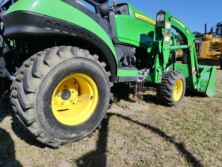 2022-john-deere-1025r-image-6