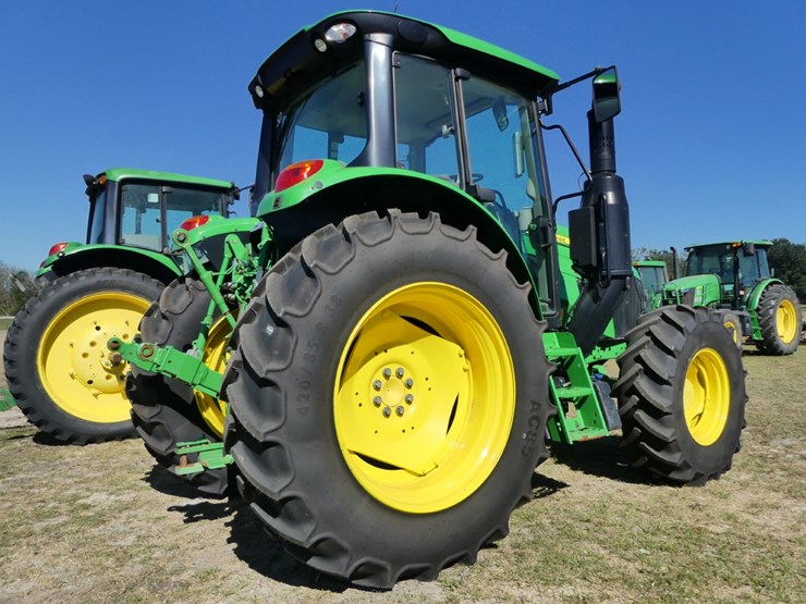 2022-john-deere-6120m-image-4