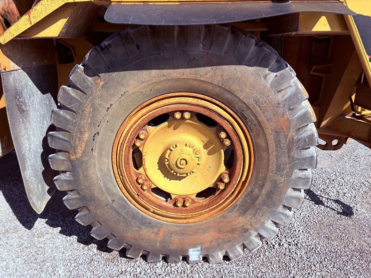 1995-caterpillar-769c-image-9