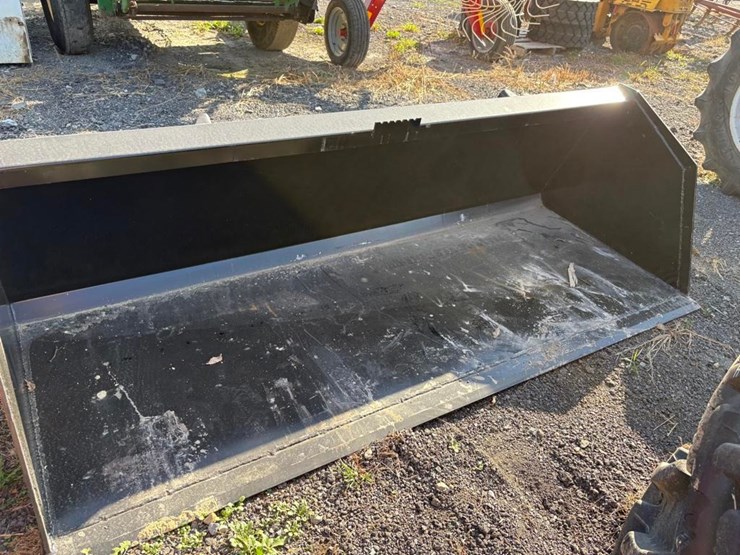 snow/material-bucket-image-1