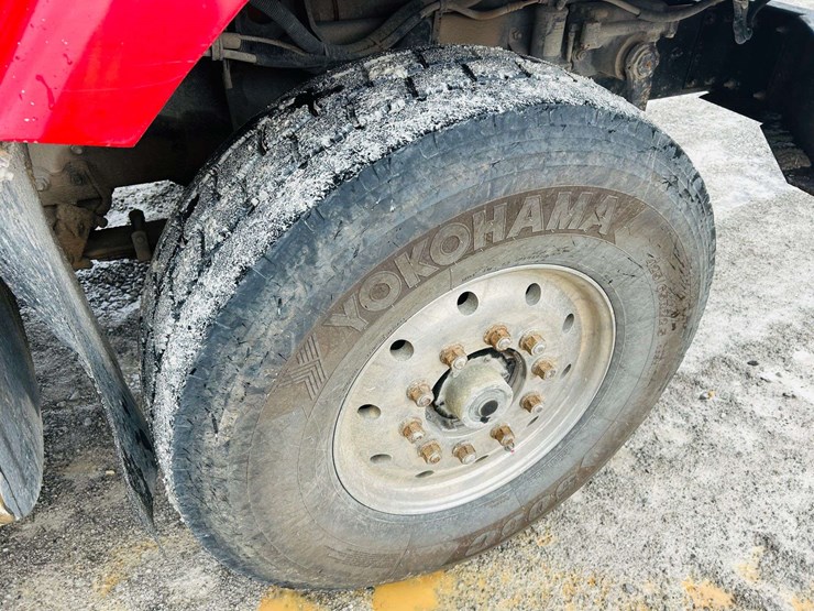 1997-international-paystar-5000-image-24