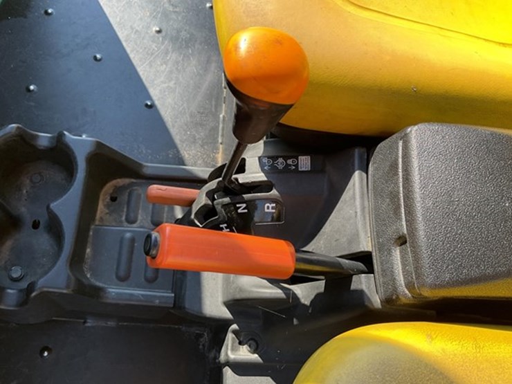 2016-john-deere-gator-hpx-image-12