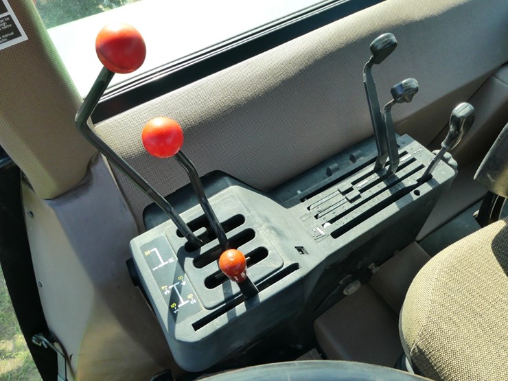 1991-john-deere-2355-image-11