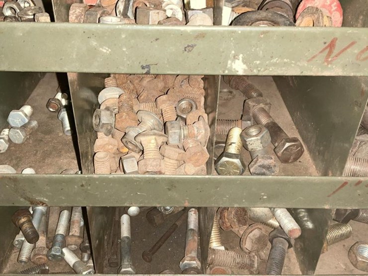 #770-•-parts-rack-of-nuts,-bolts,-washers-and-more-image-24
