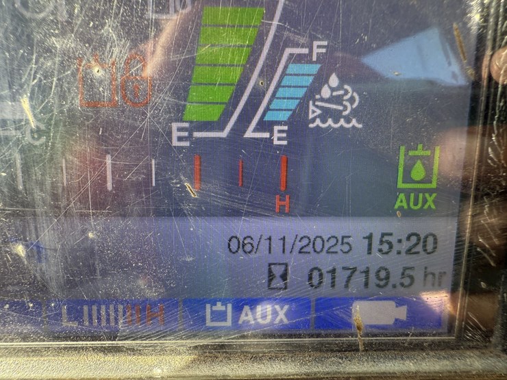 takeuchi-tl12v2-image-10