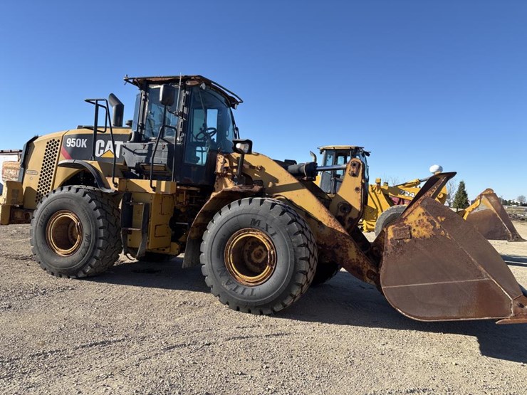 caterpillar-950k-image-4