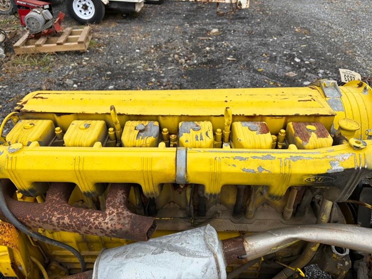 vm-sun-6105t-6-cylinder-diesel-engine-image-14