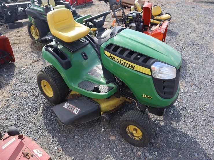 john-deere-d110-image-2