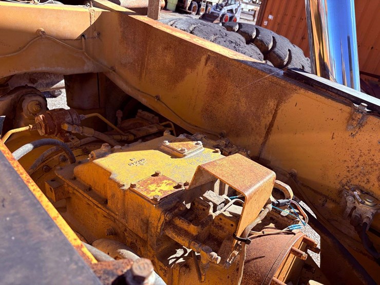 1981-caterpillar-773b-image-46