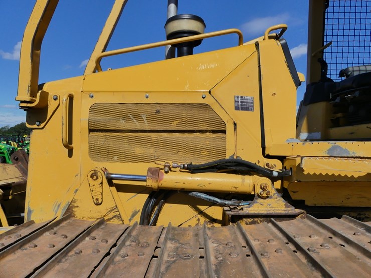 2004-caterpillar-d5g-image-7