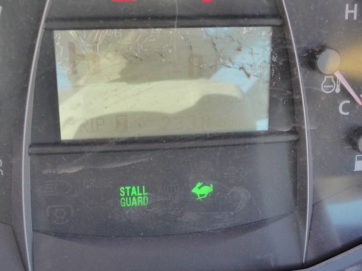 2016-kubota-l4760-image-13