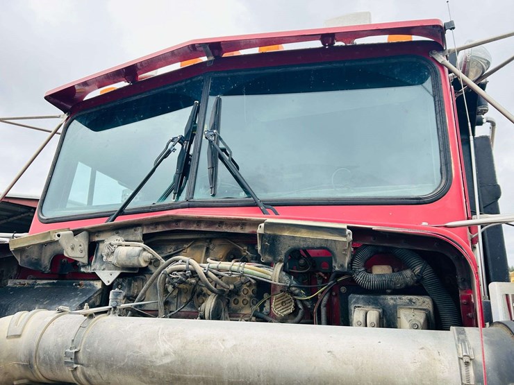 kenworth-t800-image-36