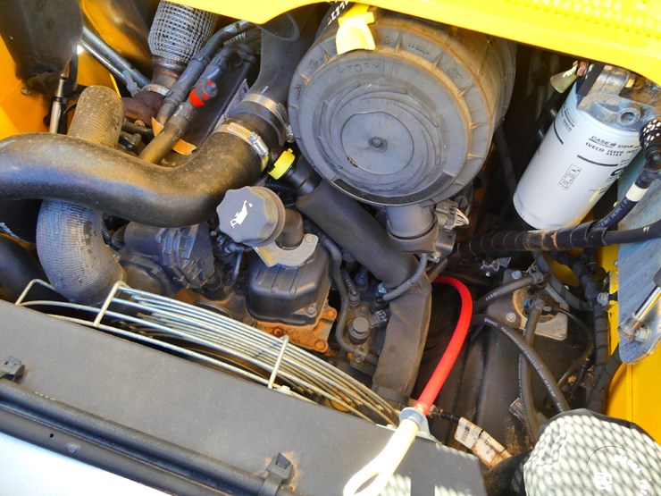 2022-new-holland-c332-image-9