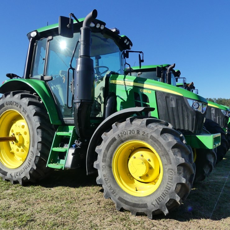 2021 JOHN DEERE 6120M