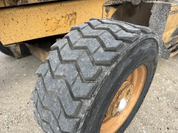 case-570l-xt-image-40