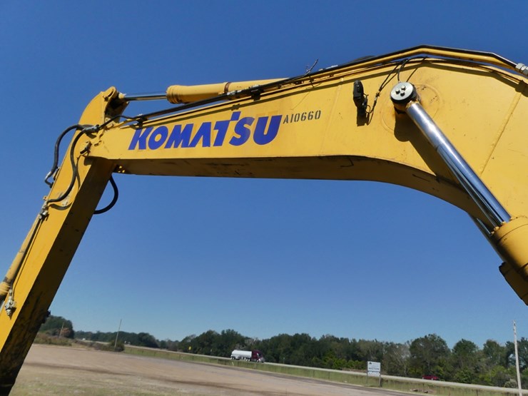 2015-komatsu-pc210-lc-image-9