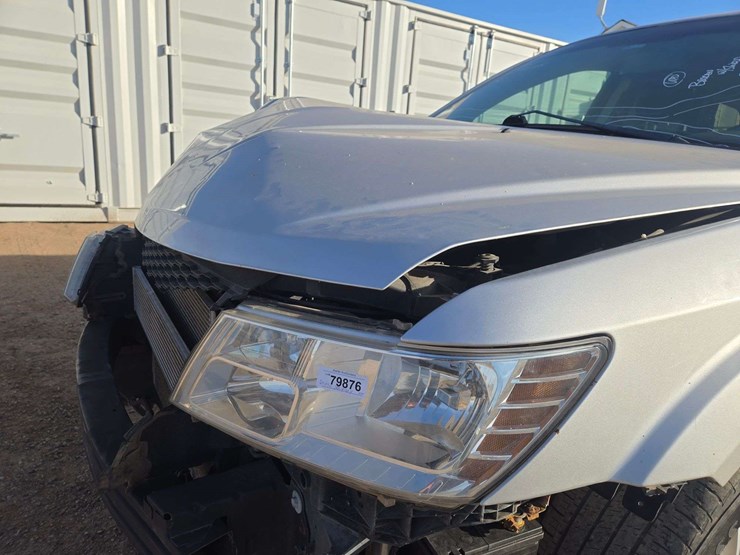 2013-dodge-journey-sxt-image-23