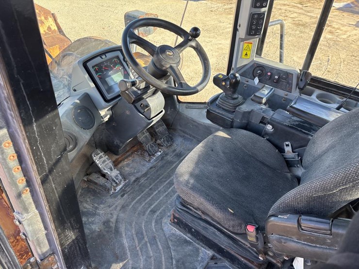 caterpillar-950k-image-44