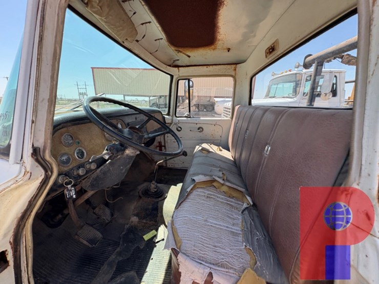 1977-texoma-254-10-image-13