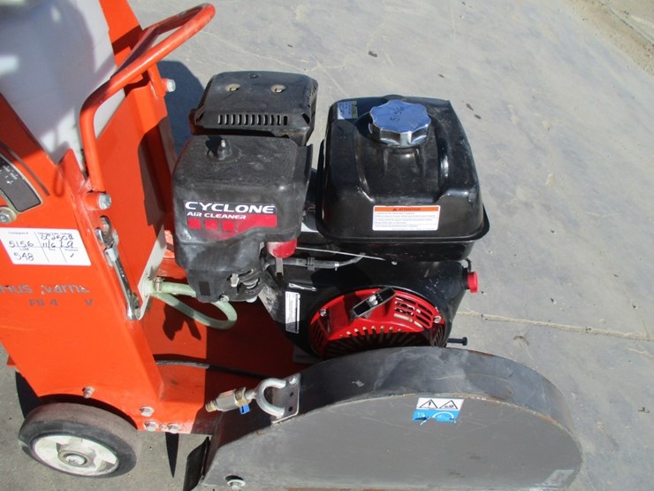 husqvarna-fs400-lv-walk-behind-concrete-saw,-image-4