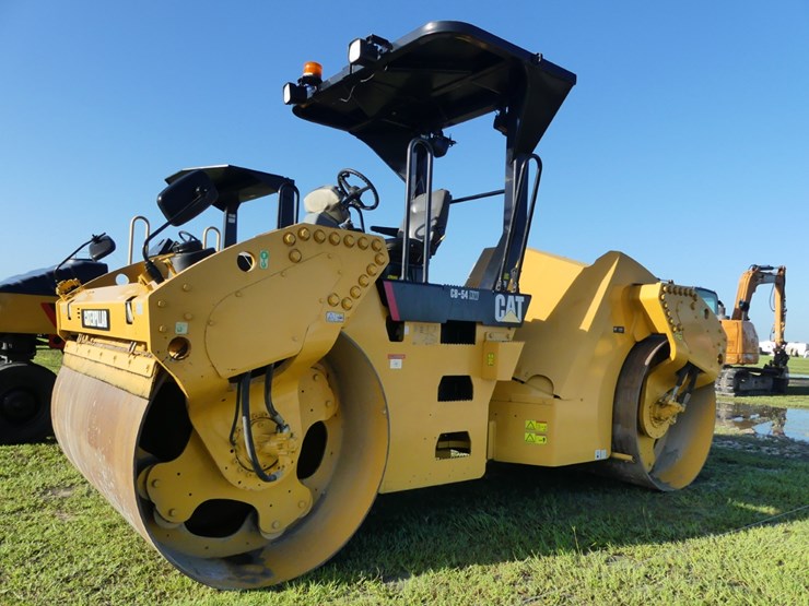 caterpillar-cb54xw-image-2