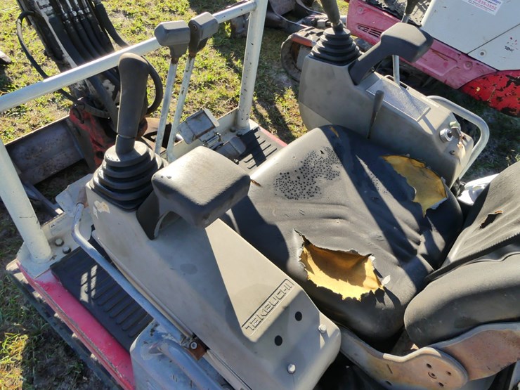 takeuchi-tb016-image-13