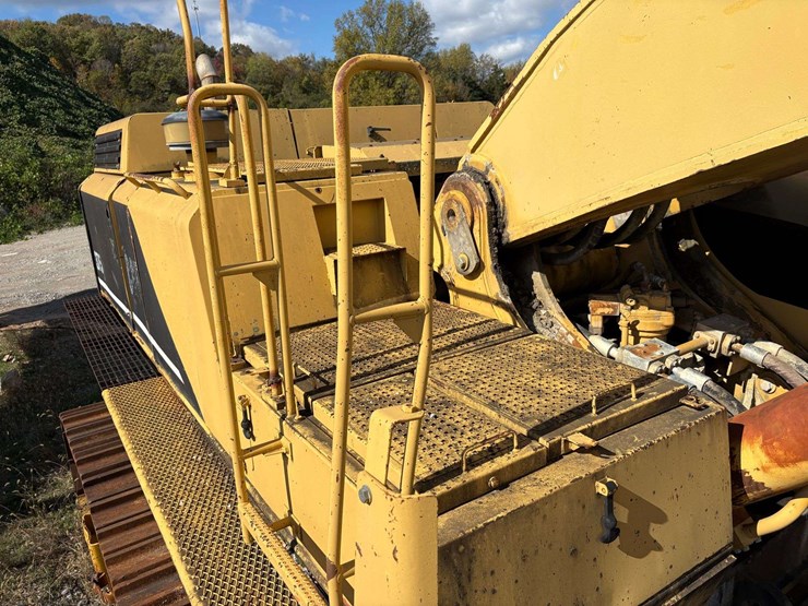 1995-caterpillar-375l-image-35