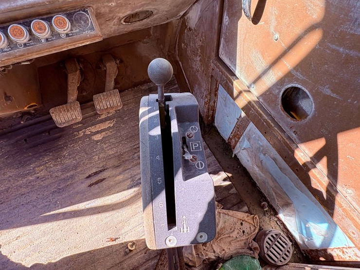 1981-caterpillar-773b-image-58