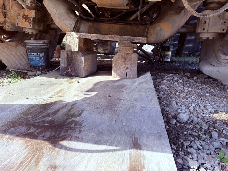 1994-caterpillar-773b-image-54