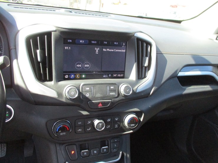 2021-gmc-terrain-slt-image-11