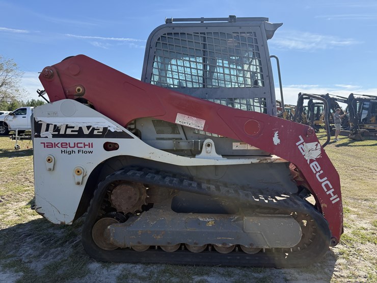 takeuchi-tl12v2-image-4
