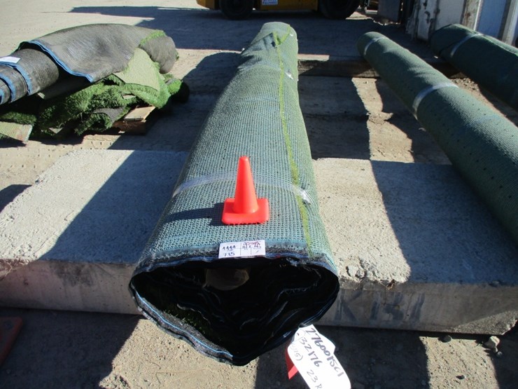 unused-roll-of-artificial-turf-image-1