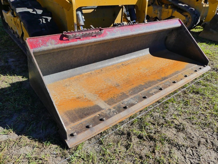 2022-caterpillar-259d3-image-12