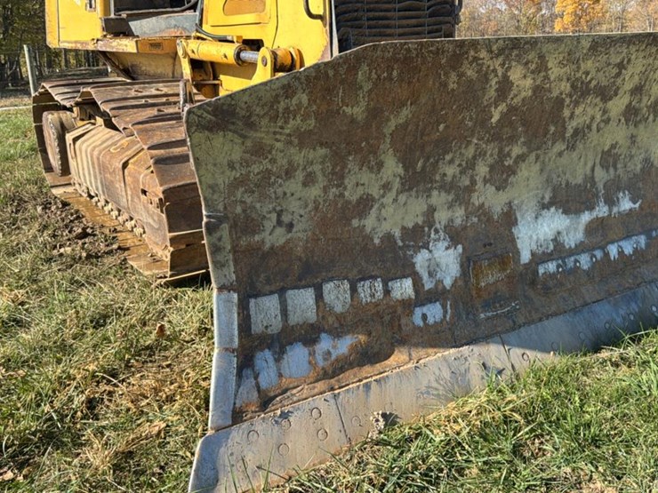 2008-deere-750j-xlt-image-36