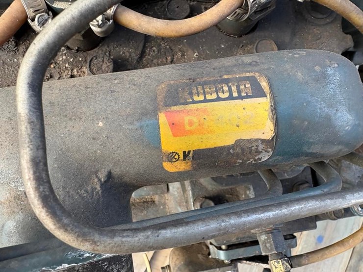 new-holland-l455-image-4