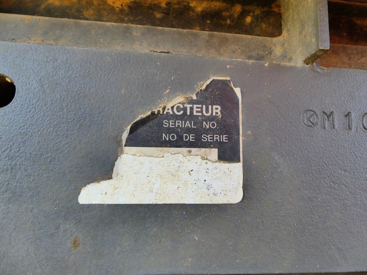 2009-kubota-m108s-image-16