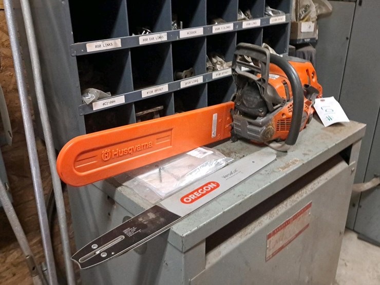 #107-•-husqvarna-562-xp-chainsaw-image-2