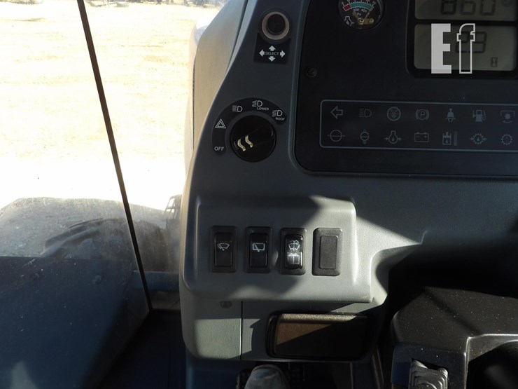 new-holland-9282-image-35