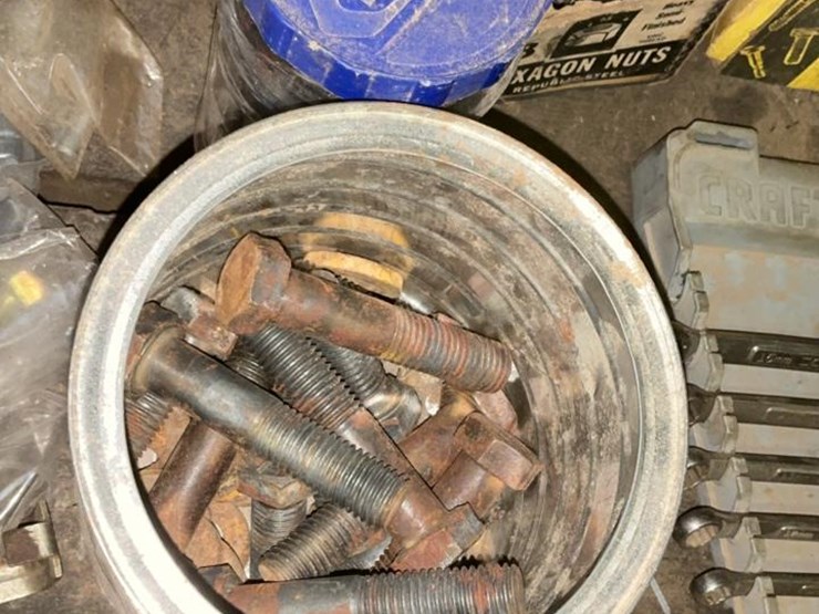 #754-•-wrenches,-tools,-miscellanous-parts-image-35