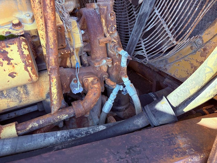 1984-caterpillar-d9l-image-36