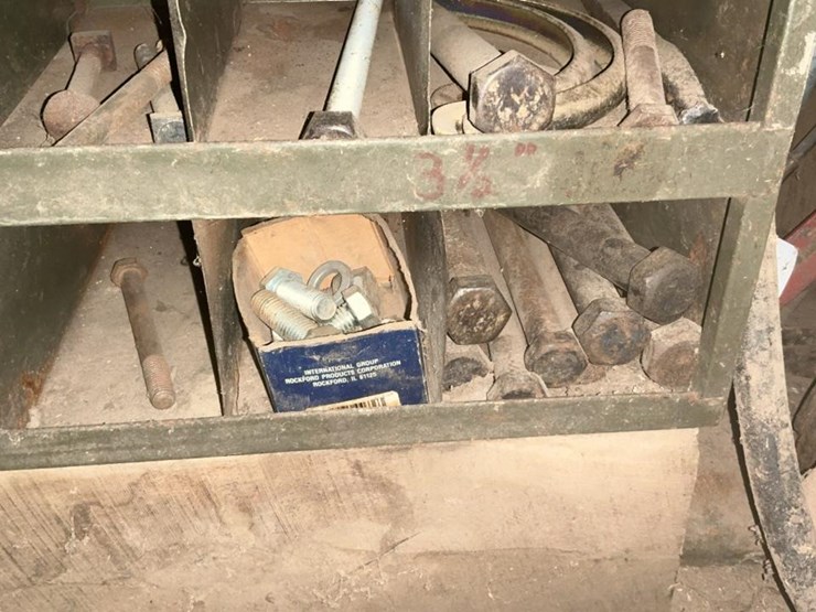 #770-•-parts-rack-of-nuts,-bolts,-washers-and-more-image-33