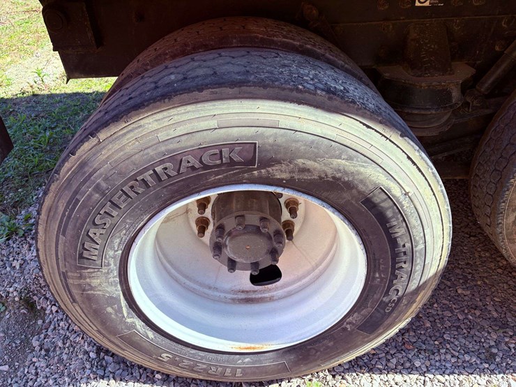 2007-kenworth-t800-image-10