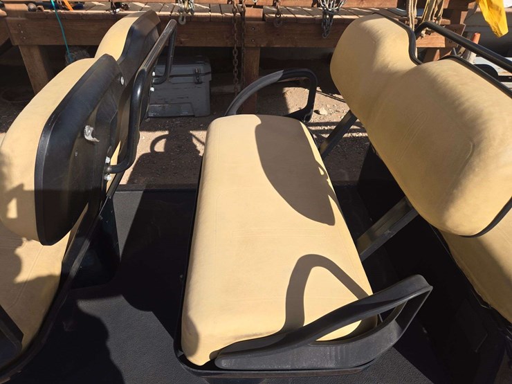 cushman-s61-shuttle-8-72-volt-golf-cart-image-13