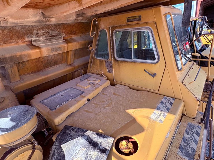 1993-caterpillar-773b-image-36