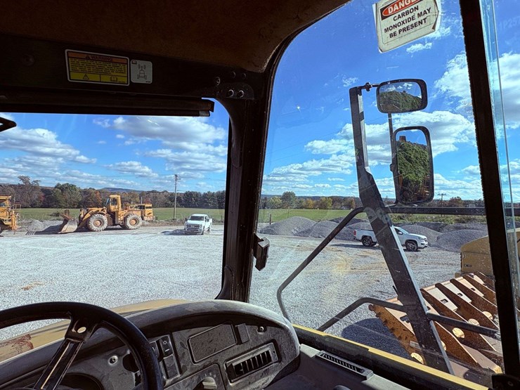 2007-caterpillar-740-image-49